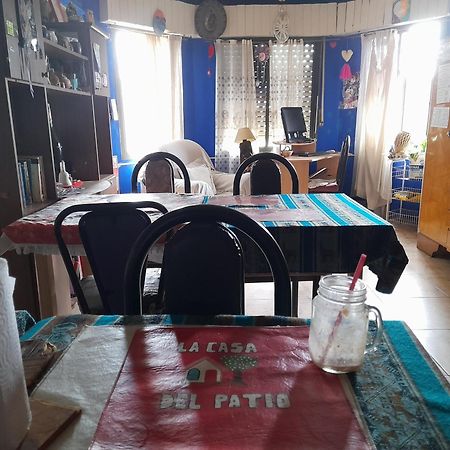 Hostel La Casa Del Patio Bb Баїя-Бланка Екстер'єр фото