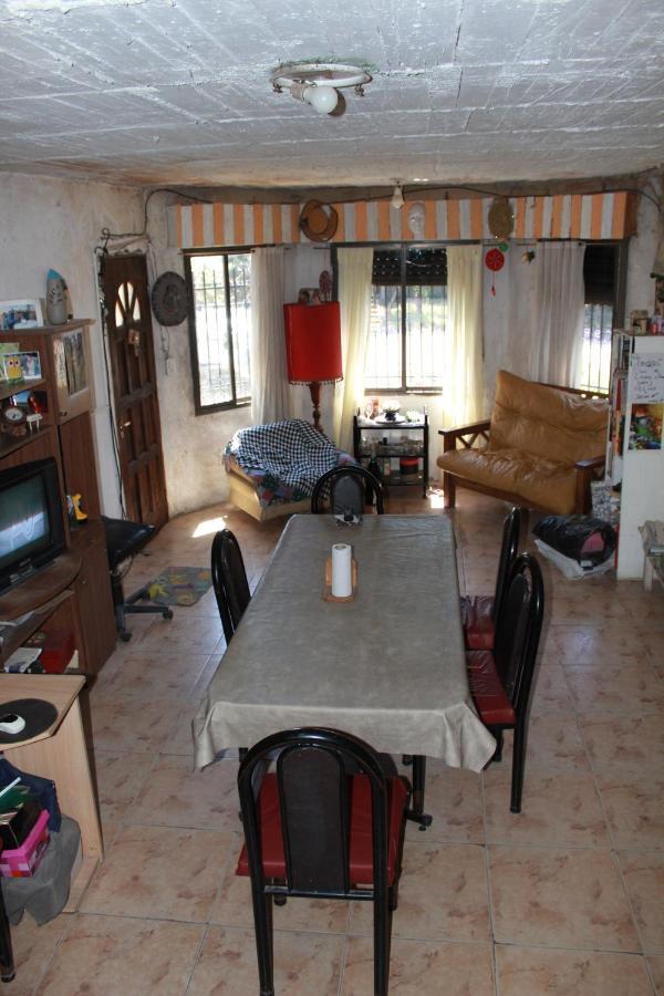 Hostel La Casa Del Patio Bb Баїя-Бланка Екстер'єр фото