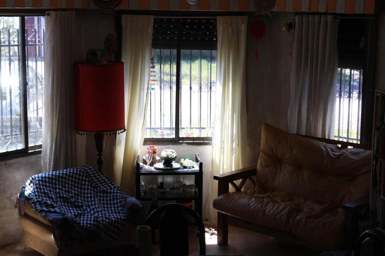 Hostel La Casa Del Patio Bb Баїя-Бланка Екстер'єр фото
