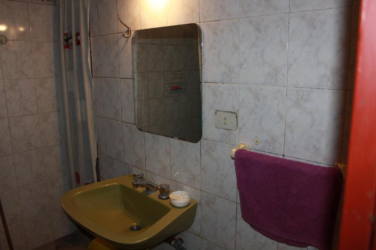 Hostel La Casa Del Patio Bb Баїя-Бланка Екстер'єр фото